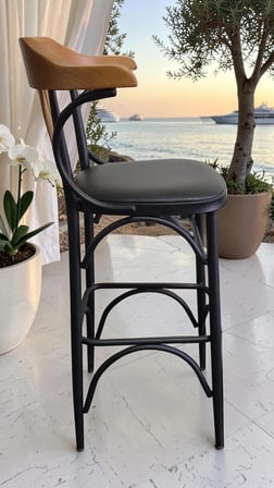 Shelby Serisi 75 cm 1. Sınıf Siyah Metal Ayaklı 1. Sınıf Deri Minderli Bar Sandalyesi
