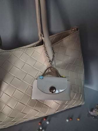 Gogo Mini Çanta Charm Hakiki Deri Bej Çanta Aksesuarı