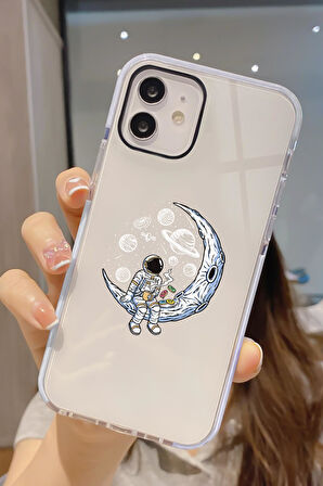 iPhone 12 Pro Uyumlu Keyifli Astronot Desenli Candy Bumper Darbe Emici Silikonlu Telefon Kılıfı
