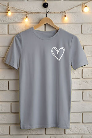 Minimal Kalp Baskılı Unisex Oversize Tişört