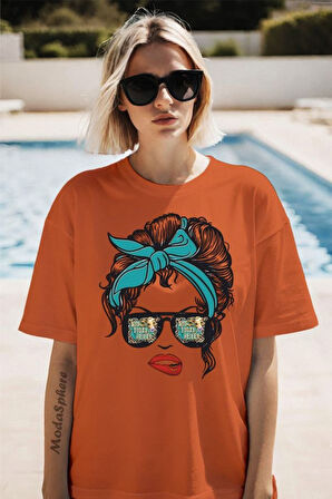 Gözlüklü Kadın Baskılı Unisex Oversize Tişört