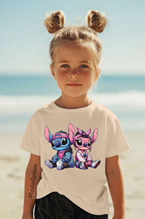 Şapkalı Lilo ve Bandanalı Stitch BASKILI BİSİKLET YAKA KISA KOLLU ÇOCUK TİŞÖRT