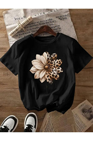 Çiçek Baskılı Kadın T-Shirt