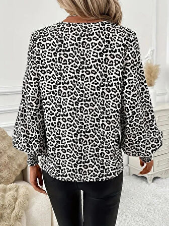 MDB Kadın Uzun Kollu V Yaka Kollar Gipe Detaylı Leopar Desenli Süprem Bluz