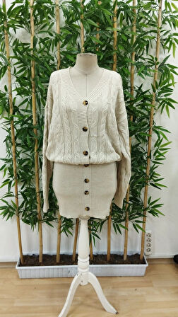 MDB Kadın Uzun Kollu V Yakalı önden Düğmeli Kısa Triko Elbise