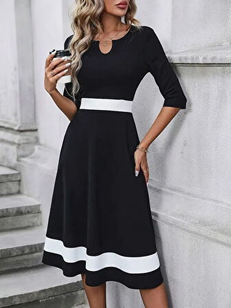 Kadın Truvakarkol Yakası Açık Blok Renkli Krep Midi Elbise