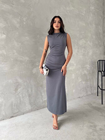 Kolsuz Yırtmaçlı Uzun Maxı Boy Elbise - Gri