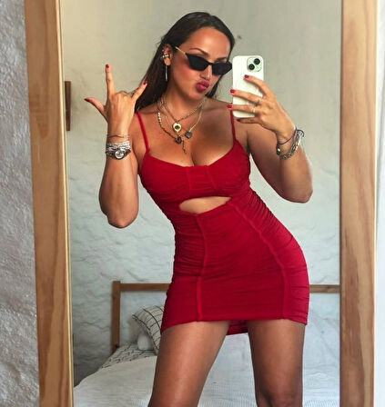 Kadın Omuz Askılı Göbek Ve Sırt Dekolteli Gipe Ve Büzgü Detay Fırsat ürün Mini Elbise