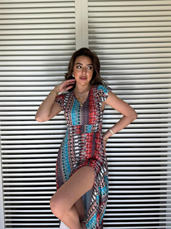 Kadın Kısa Kollu V Yakalı Desenli Yandan Yırtmaçlı Süprem Elbise