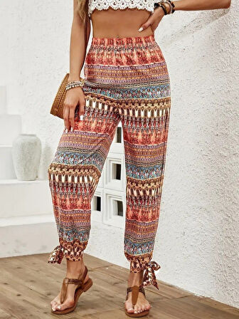 Kadın Yüksek Belli Yanlardan Yırtmaç Detaylı Desenli Bürümcük Pantolon