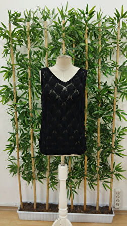 Kadın Askılı Yakalı Desenli Triko Bluz