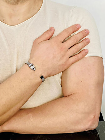 Erkek Kaplan Başlı Gümüş Bileklik Garnet Gözlü Safir Detaylı Çelik Bant Kararmaz Şık Takı