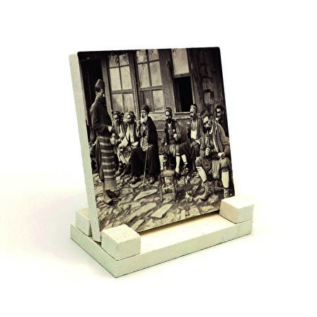 "İstanbul’da bir Kahvehane" ResmiBaskılı MDF Masaüstlük