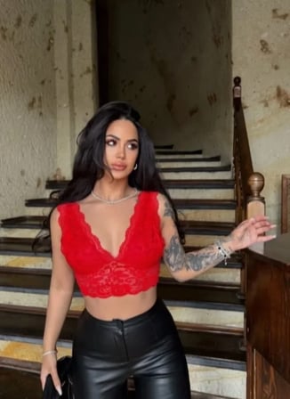 Dantel Bralet Crop Sütyen V Yaka Askılı Şık Esnek Rahat - Kırmızı Kırmızı XS