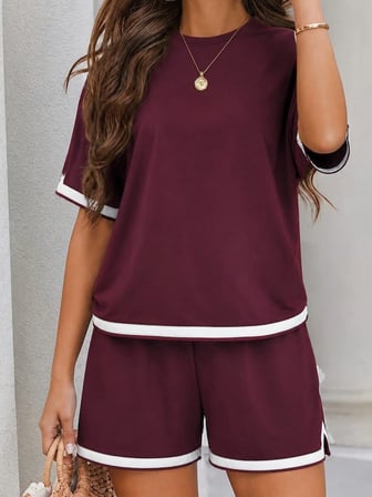 Kadın Kısa Kollu Bisiklet Yaka şerit Detaylı Viskon Iki Iplik Bluz Ve Kısa Short Ikili Takım Bordo 2XL/3XL