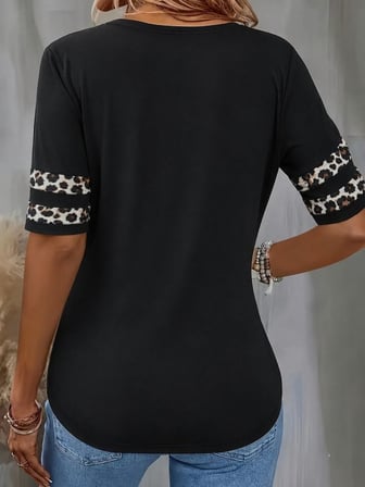 Kadın Kısa Kollu V Yakalı Leopar Desenli Viskon Bluz Siyah L/XL