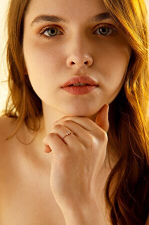 0,11 ct Baget Pırlanta Yüzük