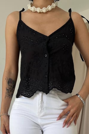 MODA ŞEHRİ Siyah Bağcıklı Brode Bluz