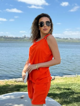 MODA ŞEHRİ Kadın Kolsuz V Yaka Kuş Gözü Detay Bluz Short Aerobin Ikili Takım