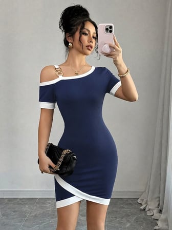 MODA ŞEHRİ Kadın Kısa Kollu Asimetrik Kesim Yaka şerit Ve Aksesuar Detaylı Modal Elbise