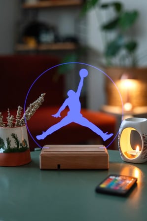 Basketbol Sevenlere Hediye , Basketbol Hediyesi 16 Renkli Kumandalı Gece Lambası
