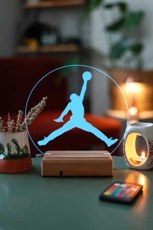 Basketbol Sevenlere Hediye , Basketbol Hediyesi 16 Renkli Kumandalı Gece Lambası