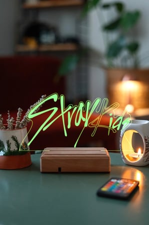 Straykids K-pop 16 Renk Kumandalı Gece Lambası