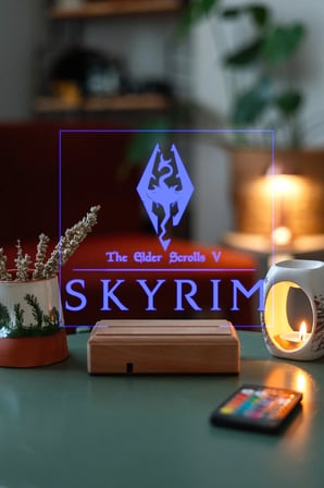 The Elder Scrolls V: Skyrim 16 Renkli Kumandalı Gece Lambası