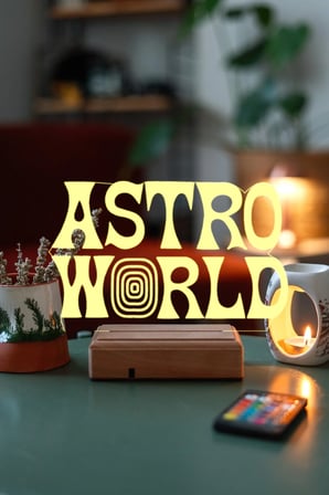 Travis Scott Astro Nomical 16 Renk Gece Lambası