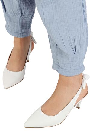 Modabuymus Beyaz Arkadan Fiyonklu Kısa Topuklu Stiletto Ayakkabı - Minipony