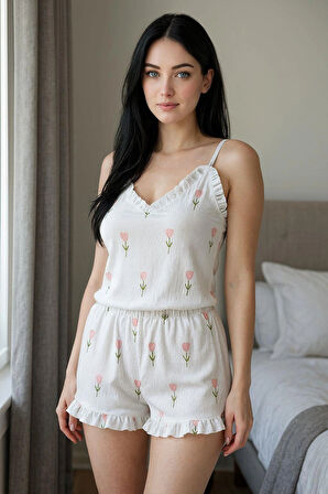 Kadın Çiçek Desenli Şortlu Beyaz Pijama Takımı