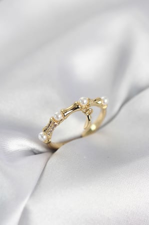 Gold Renk Sallantılı Kemik Model Kadın Yüzük TJ-BYK4115