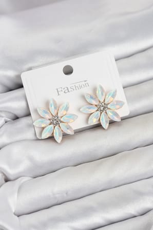 Beyaz Renk Kristal Taşlı Lotus Çiçek Model Kadın Küpe TJ-BKP11925