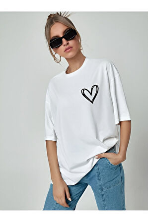 Minimal Kalp Baskılı Kırmızı Oversize Tshirt