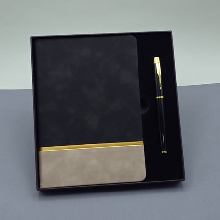 Notluk Erkek Hediyesi Kalemlik Siyah Gold Detaylı Termo Deri Defter Metal Roller Kalem Hediye Seti