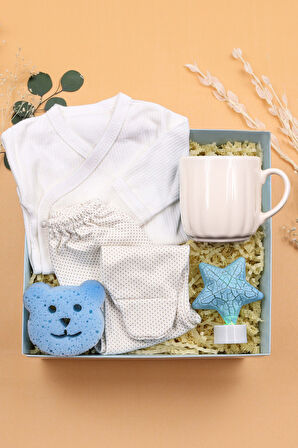 Yenidoğan Bebek Takımı & Kupa & Banyo Süngeri & Renkli Yıldız Işık Hediye Seti