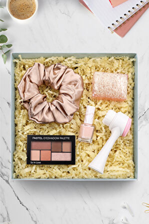 Pastel Far Paleti & Toka & Pastel Oje & Kabak Lifli Sabun & Yüz Temizleme Fırçası Hediye Seti