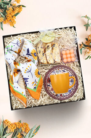 Turuncu Fular & Turuncu Türk Kahvesi Fincanı & Bademli Kurabiye & Bubble Mum Hediye Seti