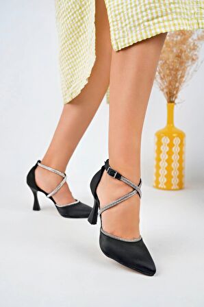 Kadeh Ökçeli Sivri Kalıp Siyah Saten Kadın Stiletto