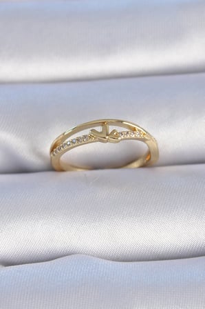 Mey İthalat® Pirinç Gold Renk Zirkon Taşlı Kalp Model Kadın Yüzük