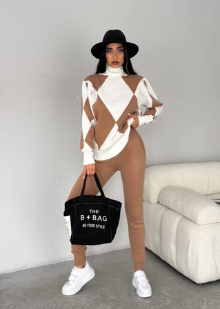 twomeey Kadın Büyük Baklava Desen Boğazlı Kazak Cepli Alt İkili Triko Takım (Renkli)