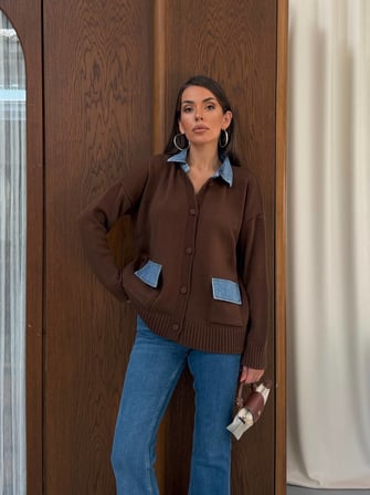twomeey Kadın Cep ve Yaka Denim Detay Düğmeli Triko Hırka