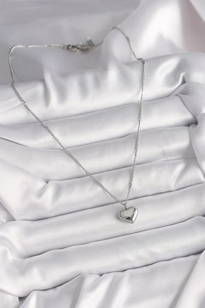 Mey İthalat® 316L Çelik Gümüş Renk Zincir Love İşleme Kalp Figür Kadın Kolye