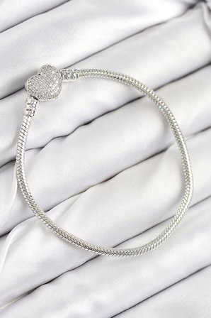 Mey İthalat® Pirinç Charm Zirkon Taşlı Kalp Model Gümüş Renk Kadın Bileklik
