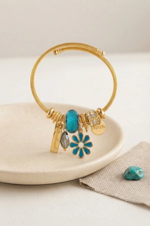 Mey İthalat Mavi Papatya Model Gold Renk Charmlı Bileklik