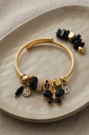 Mey İthalat Siyah Kelebek Model Charmlı Bileklik