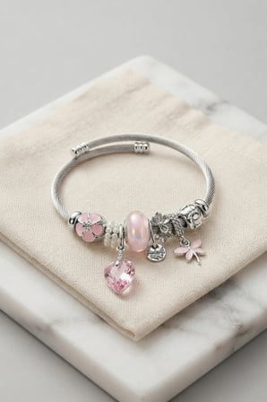 Mey İthalat Pembe Kristal Kalp Charmlı Gümüş Renk Bileklik