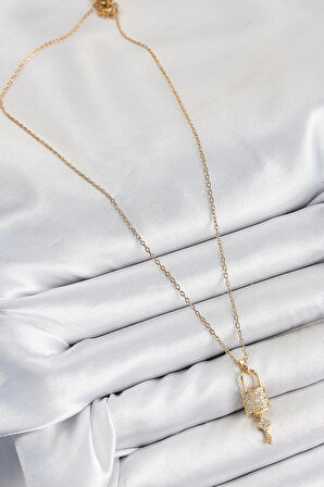 CEYLAN ADAM 316L Çelik Zirkon Taşlı Kilit Ve Sallantılı Anahtar Model Gold Renk Kadın Kolye