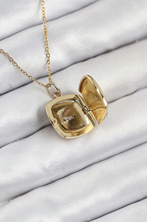 CEYLAN ADAM 316L Çelik Zirkon Taşlı Açılabilr Kapaklı Göz Model Gold Renk Kadın Kolye