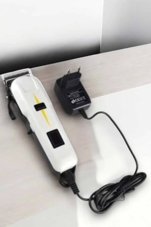 Mey İthalat® Yeni Nesil Tıraş Makinesi Uzun Şarjlı Paslanmaz Çelik Bıçaklı